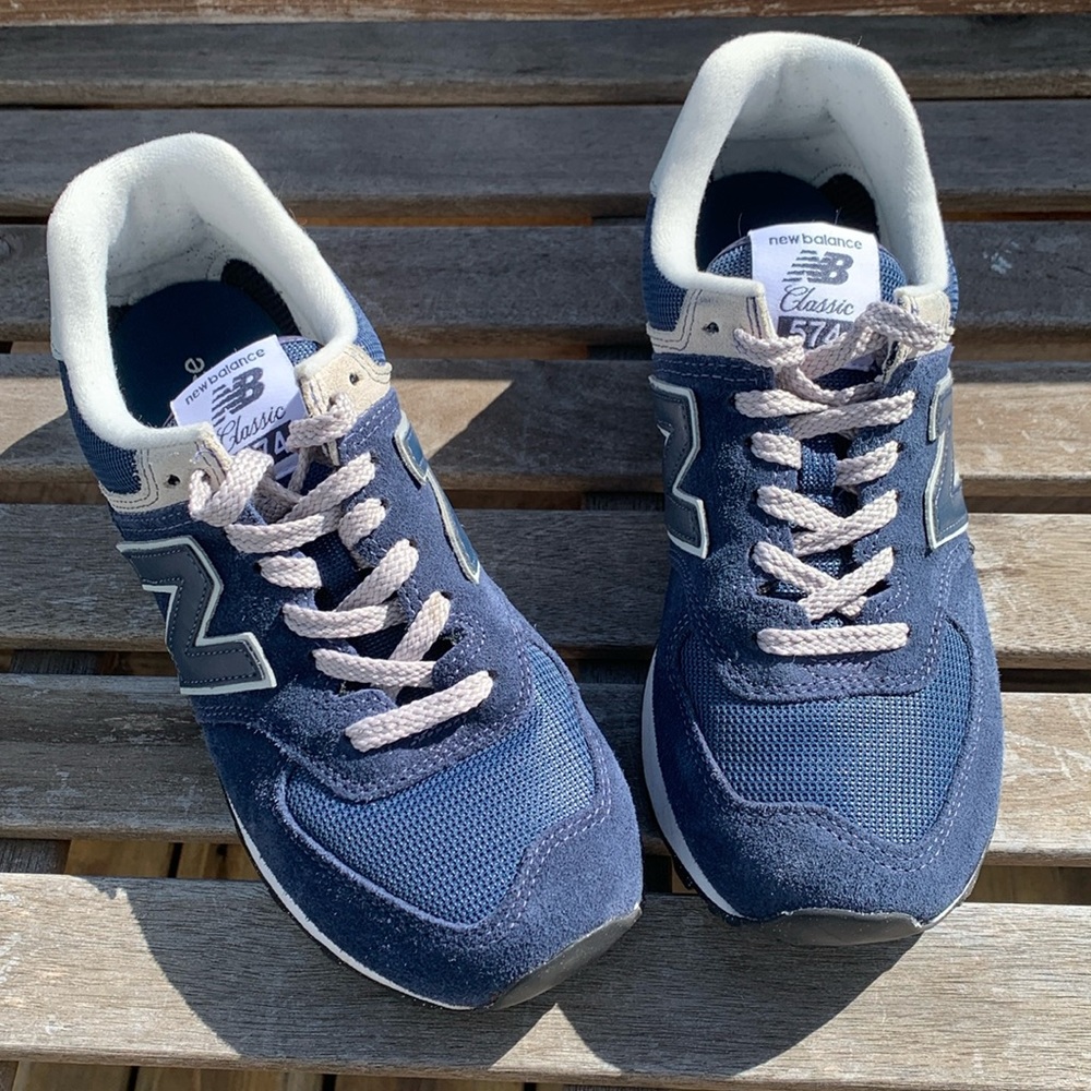 New Balance 574 Classic Size 7 Blue White Gray